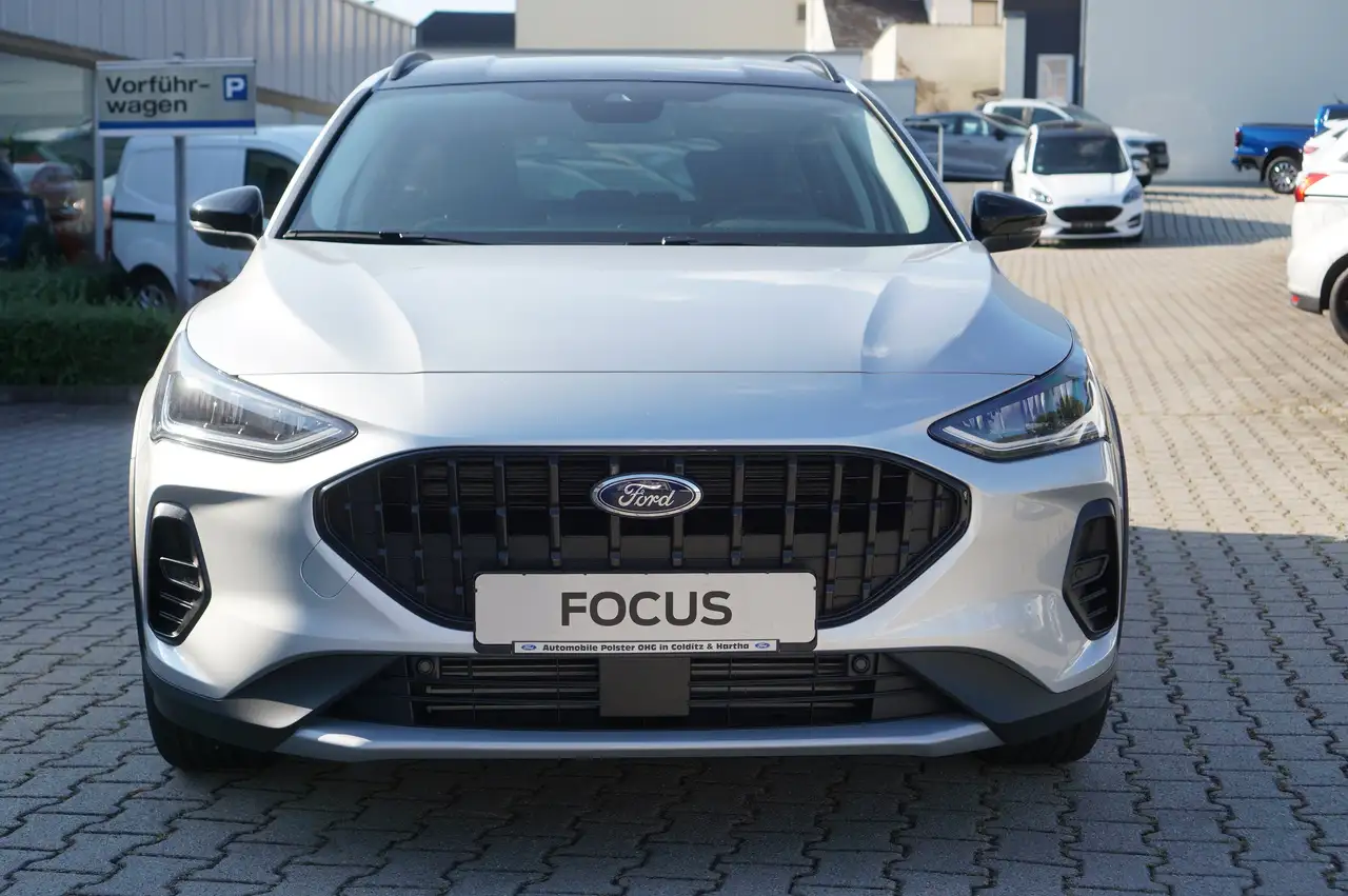 Ford Focus Active X ***KAMERA*NAVI*KEY-FREE*LED*** — Galerie du véhicule 2
