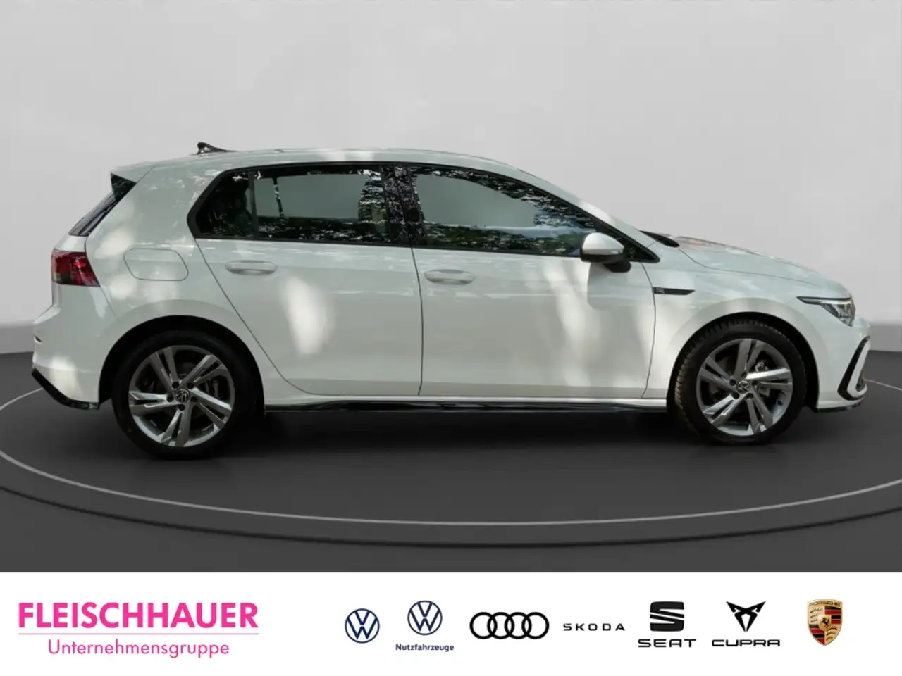Volkswagen Golf VIII R-Line 1.5 eTSI DSG Sportpaket Digitales Cock — Galerie du véhicule 4
