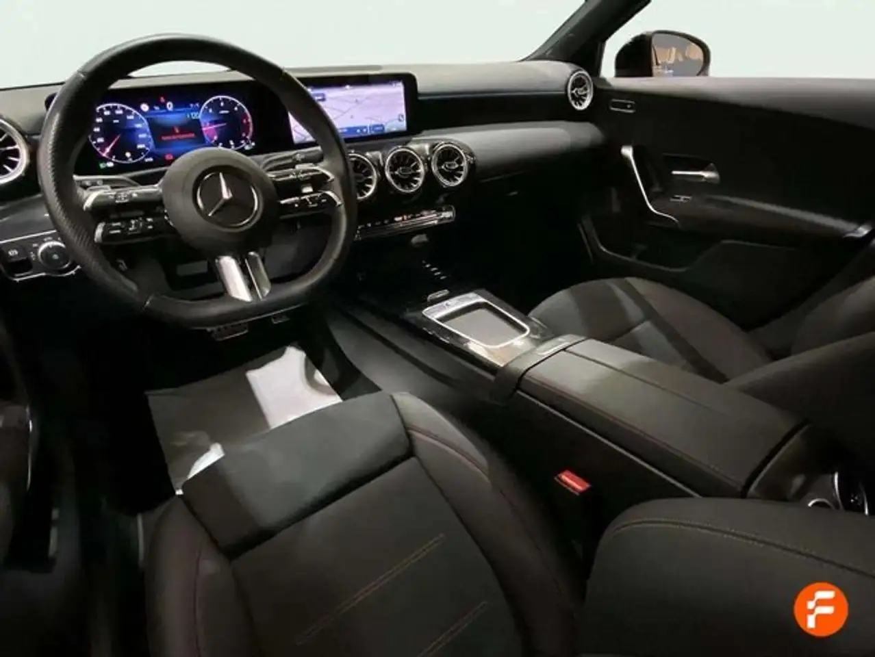 Mercedes-Benz A 180 d — Galerie du véhicule 32