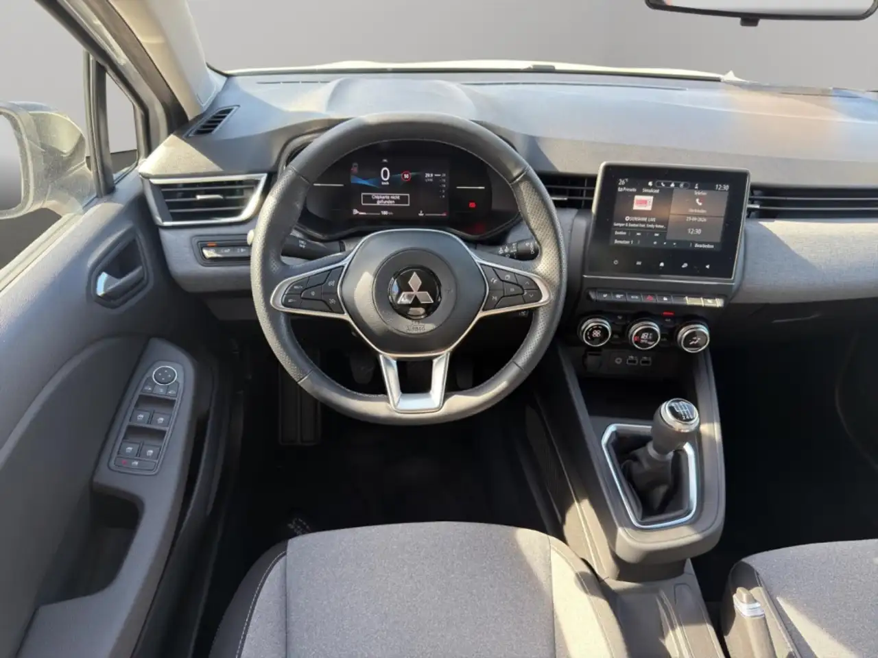 Mitsubishi Colt Plus PLUS 1,0l Turbo-Benziner NAVI+KLIMA+LED — Vehicle gallery 11