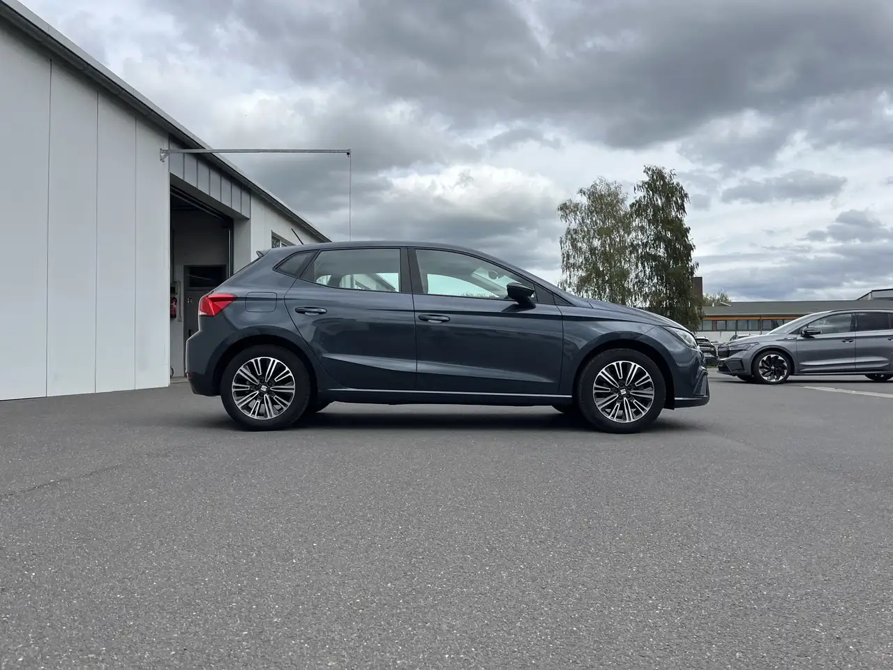 SEAT Ibiza 1.0 TSI Style Edition 100€ m.20% Anz. LED RFK SH — Galerie du véhicule 5