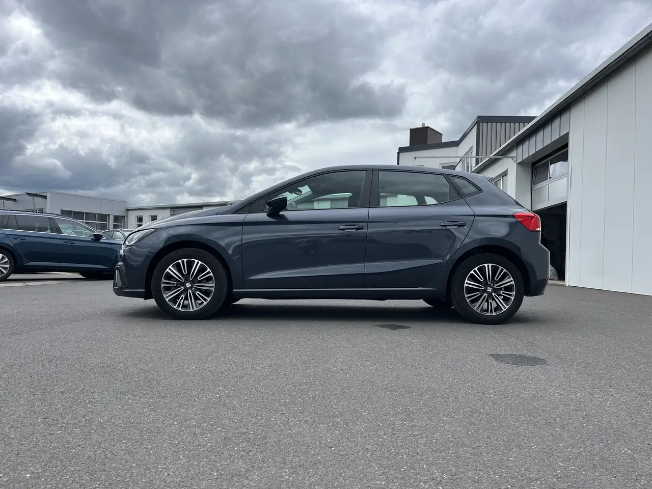 SEAT Ibiza 1.0 TSI Style Edition 100€ m.20% Anz. LED RFK SH — Galerie du véhicule 2