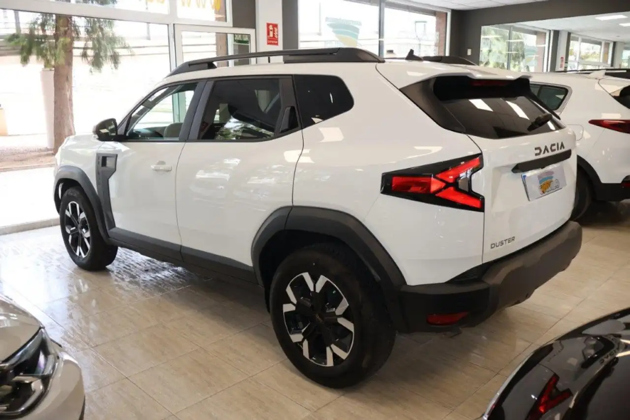 Dacia Duster 1.2 mild hybrid Extreme 4x4 96kW 48v — Vehicle gallery 11