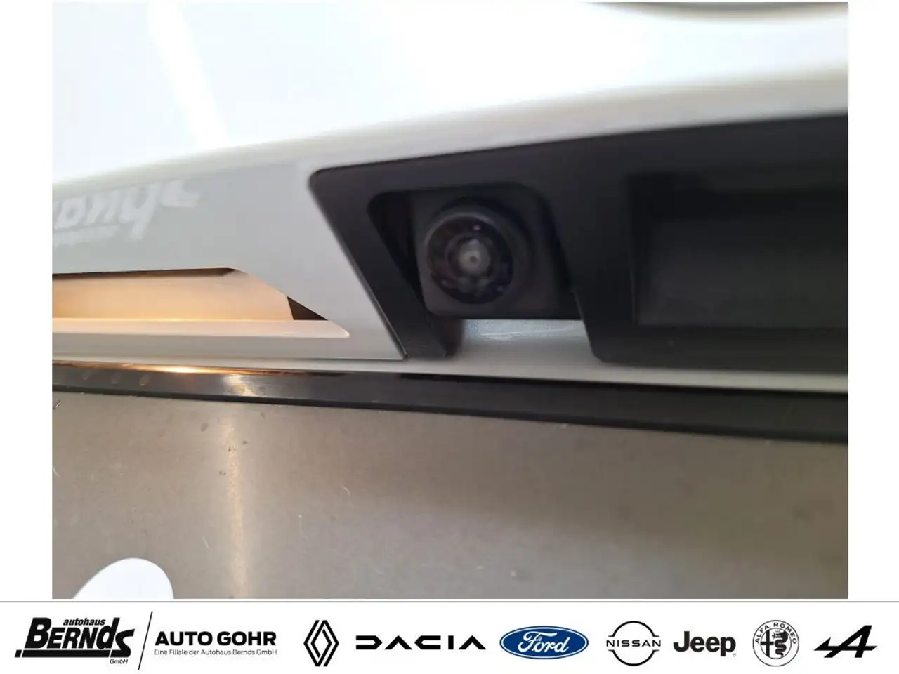 Nissan Juke 1.0 DIG-T Acenta Connect NAVI KomfortP. Voll-LED — معرض صور السيارة 7