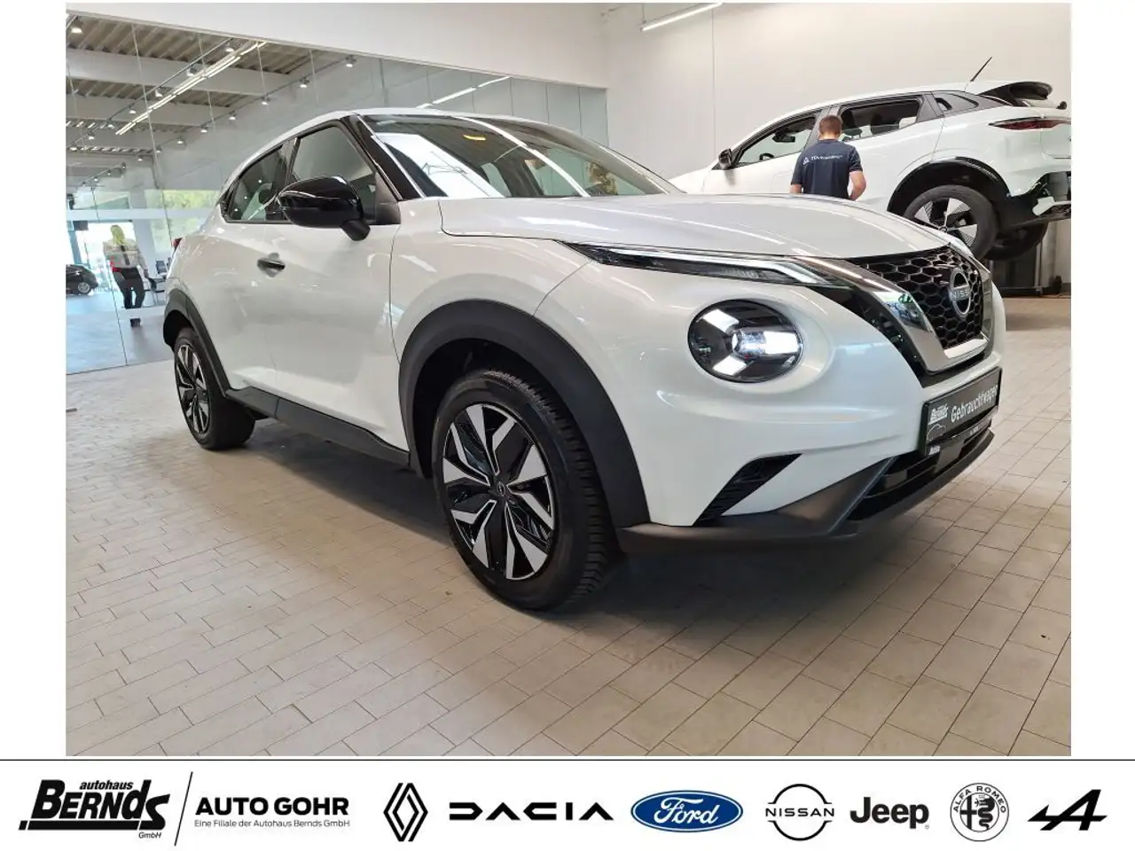 Nissan Juke 1.0 DIG-T Acenta Connect NAVI KomfortP. Voll-LED — معرض صور السيارة 2