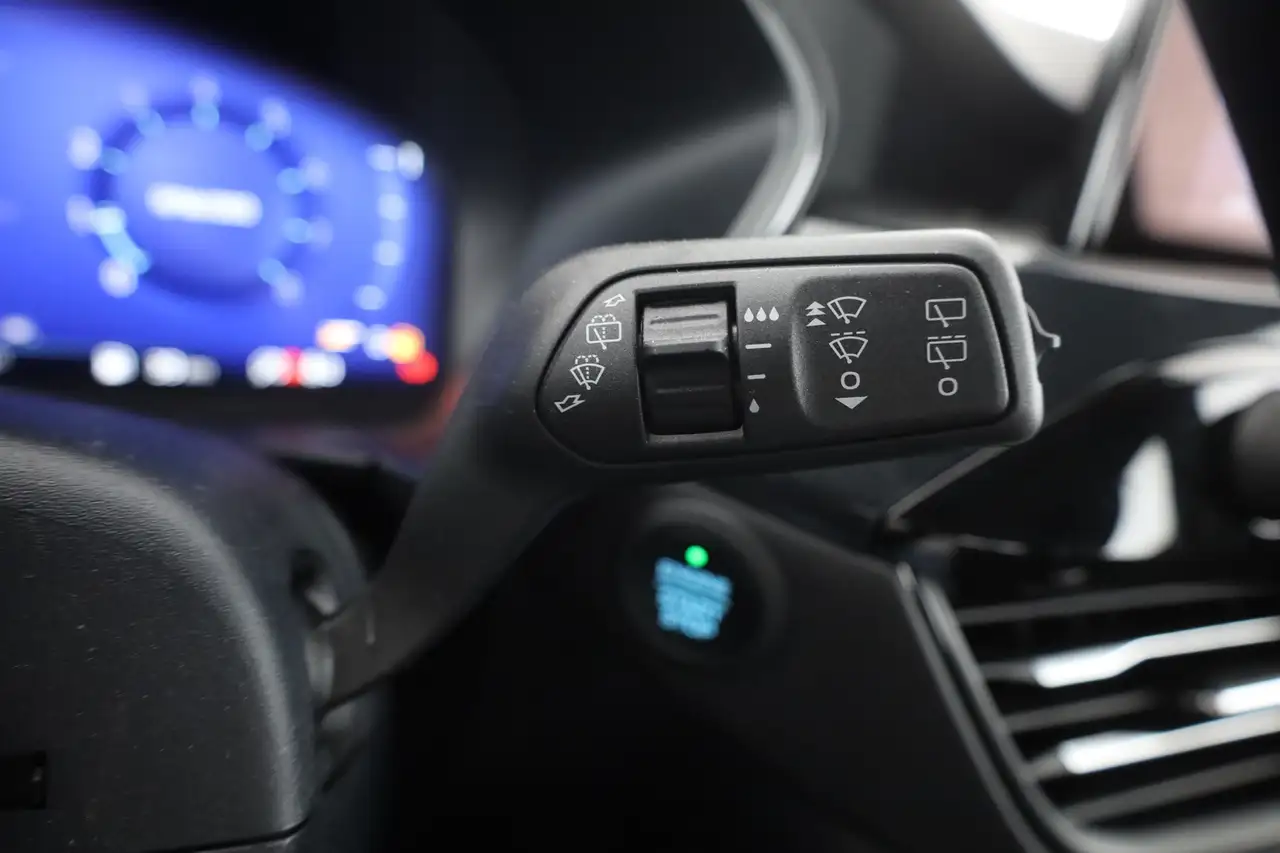 Ford Kuga 1.5 EB ST-Line LED Navi Head-Up AHK Kamera — Vehicle gallery 20