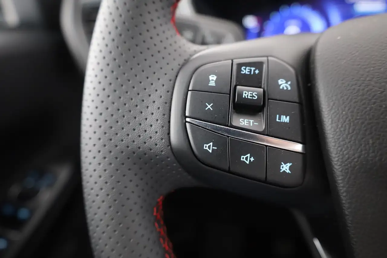 Ford Kuga 1.5 EB ST-Line LED Navi Head-Up AHK Kamera — Vehicle gallery 17