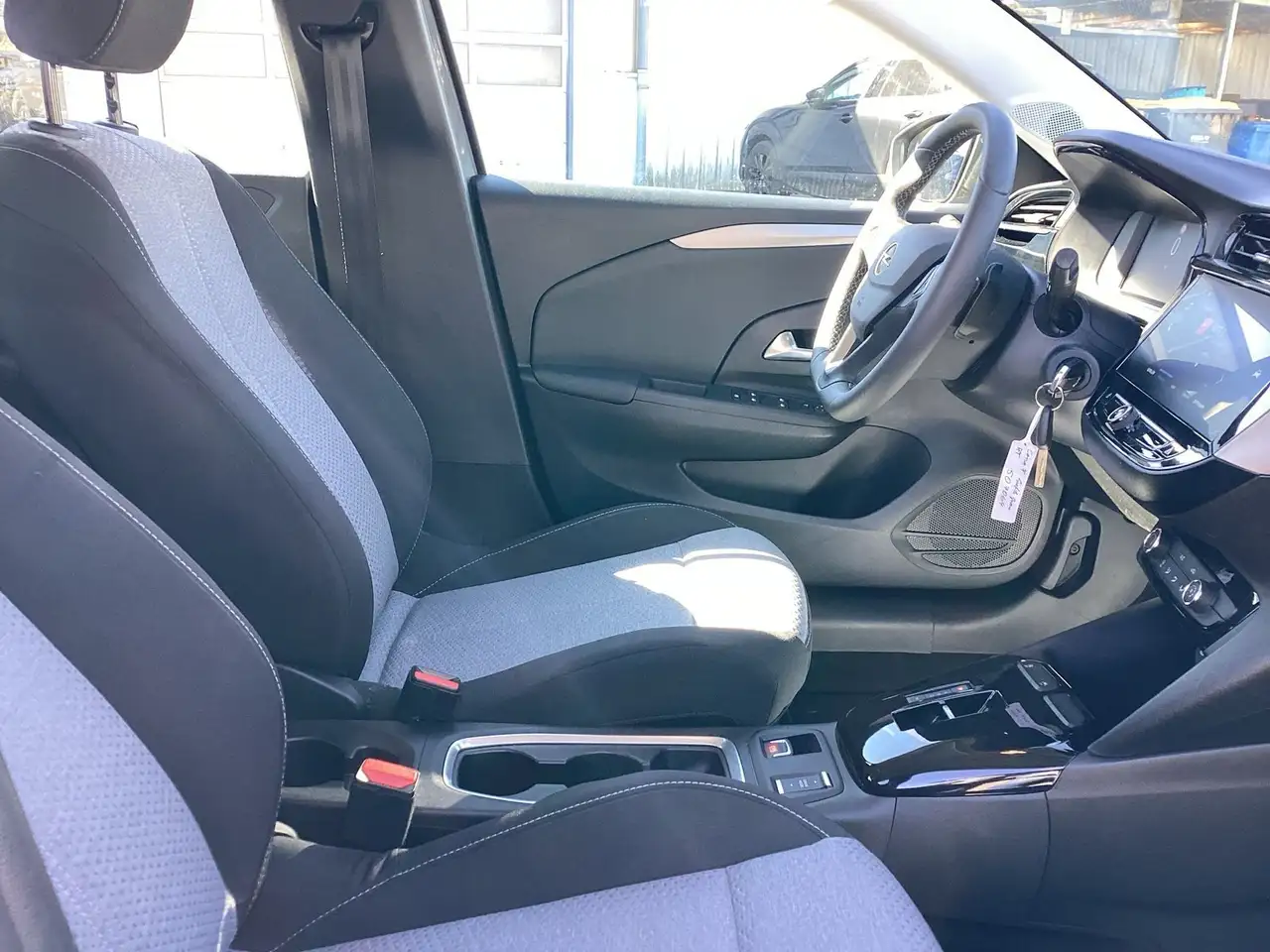 Opel Corsa Edition — Galerie du véhicule 10
