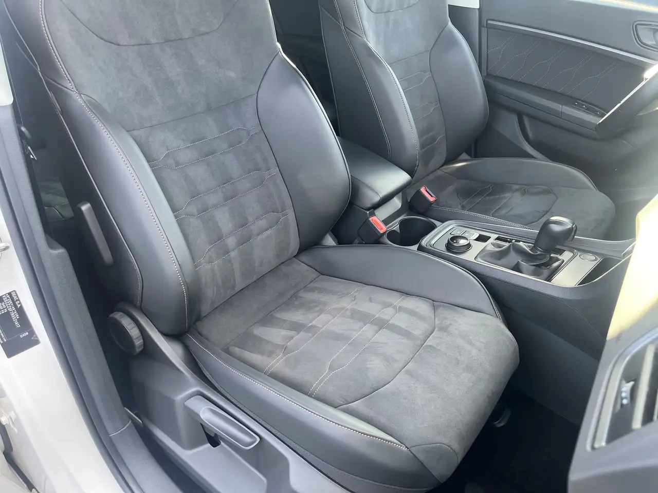 CUPRA Ateca 1,5 TSI DSG + Navi + Kamera + 19 Zoll + Voll LED + — Vehicle gallery 21