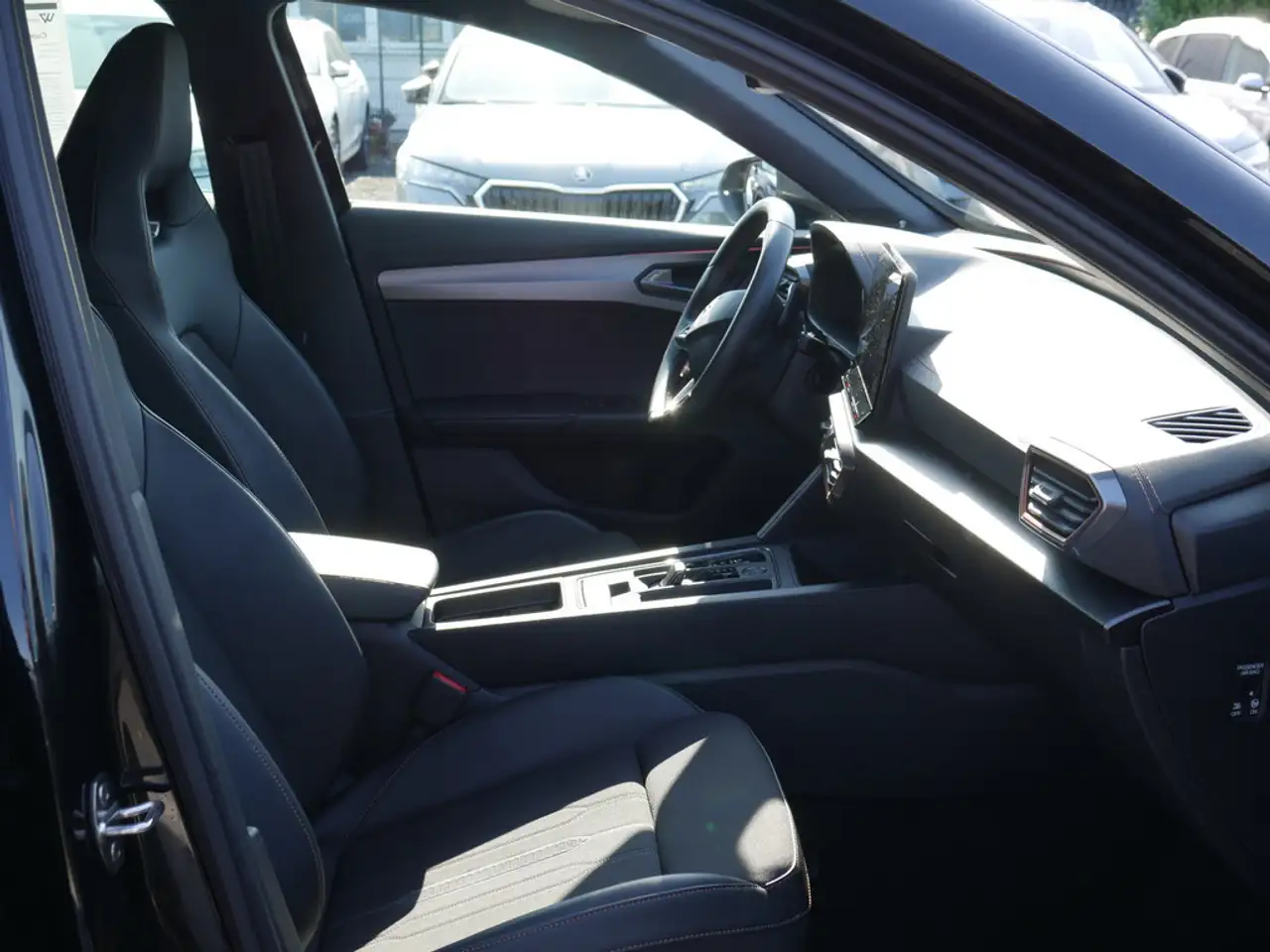 CUPRA Formentor 2.5 TSI VZ5 4Drive ACC BEATS MATRIX — Galerie du véhicule 3