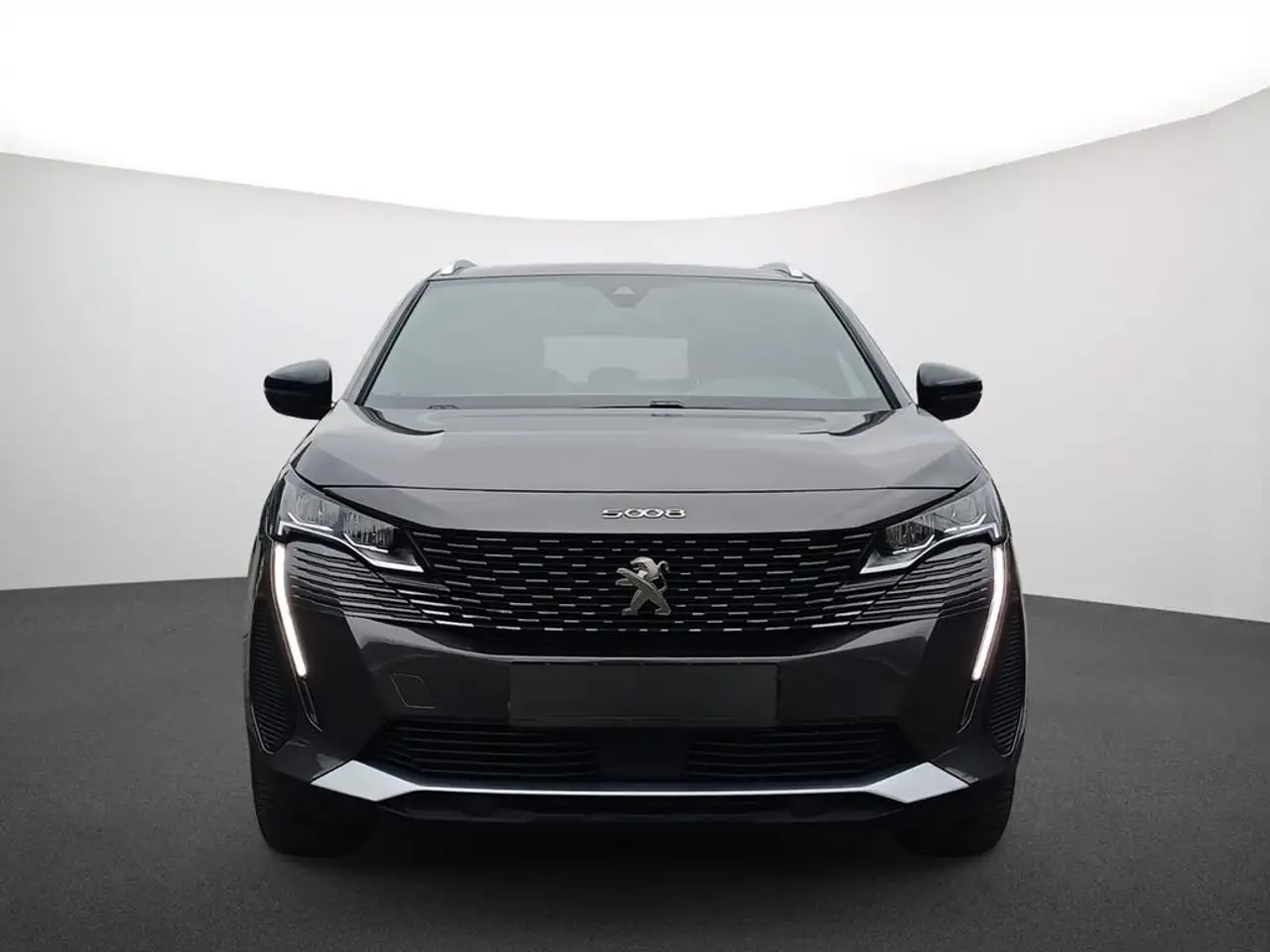 Peugeot 5008 Hybrid 136 Allure Pack — معرض صور السيارة 2