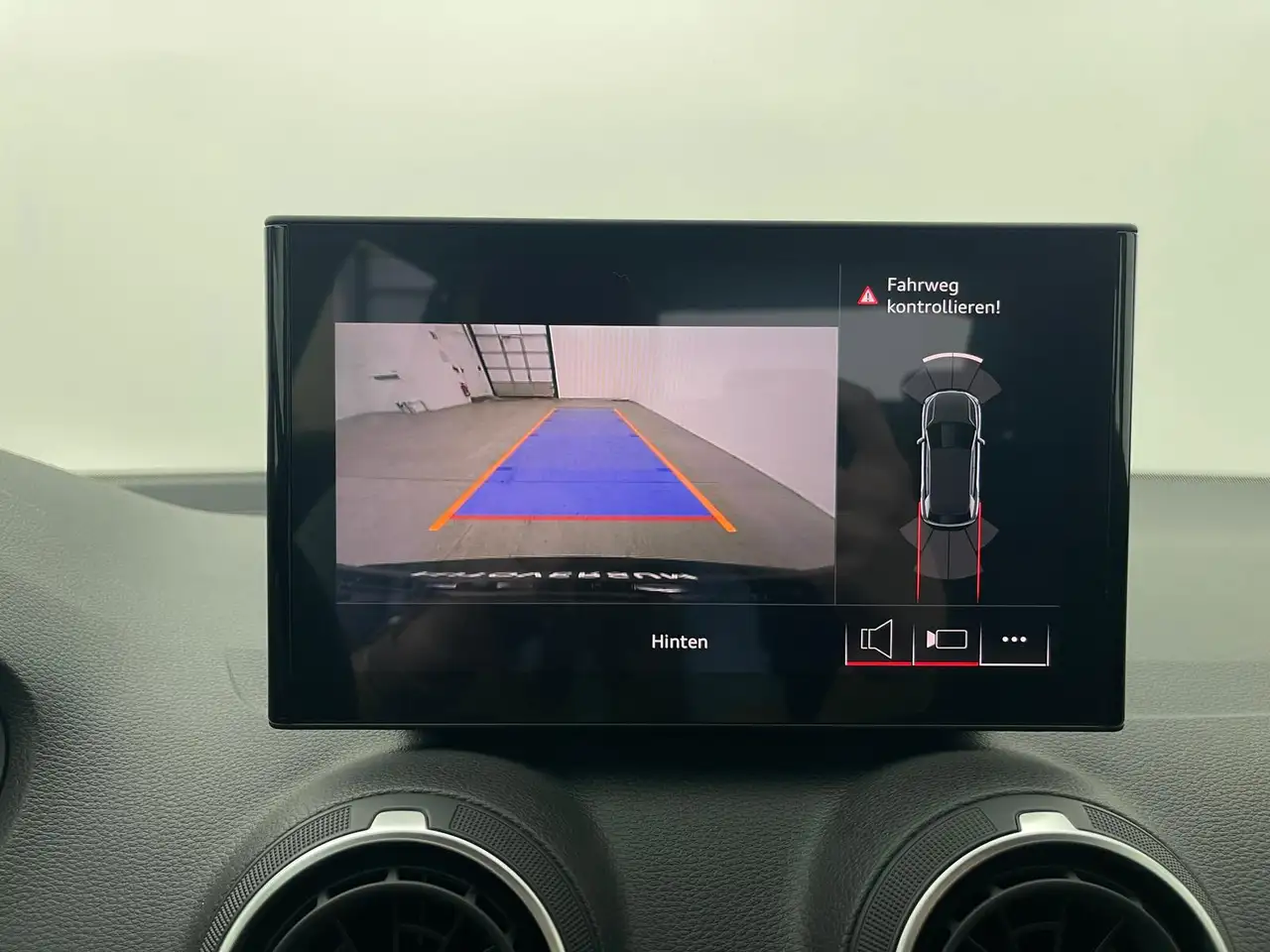 Audi Q2 35 TFSI ACT LED*KAM*CARPLAY*ACC* — Galerie du véhicule 26
