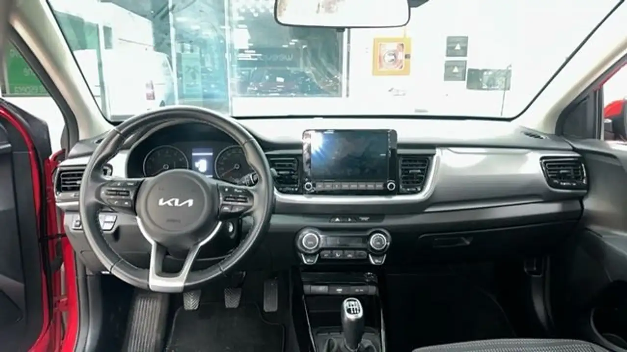 Kia Stonic 1.0 T-GDi MHEV Drive 100 — معرض صور السيارة 12