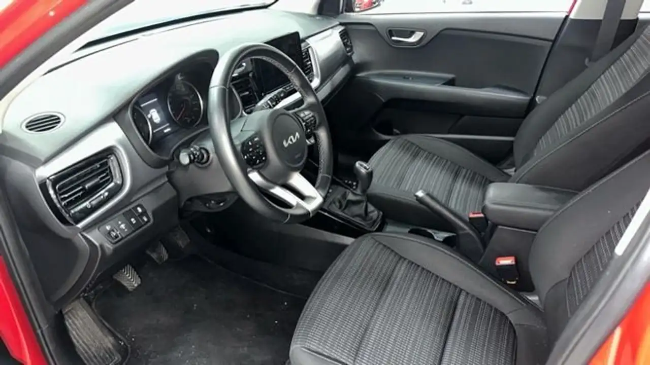 Kia Stonic 1.0 T-GDi MHEV Drive 100 — معرض صور السيارة 11