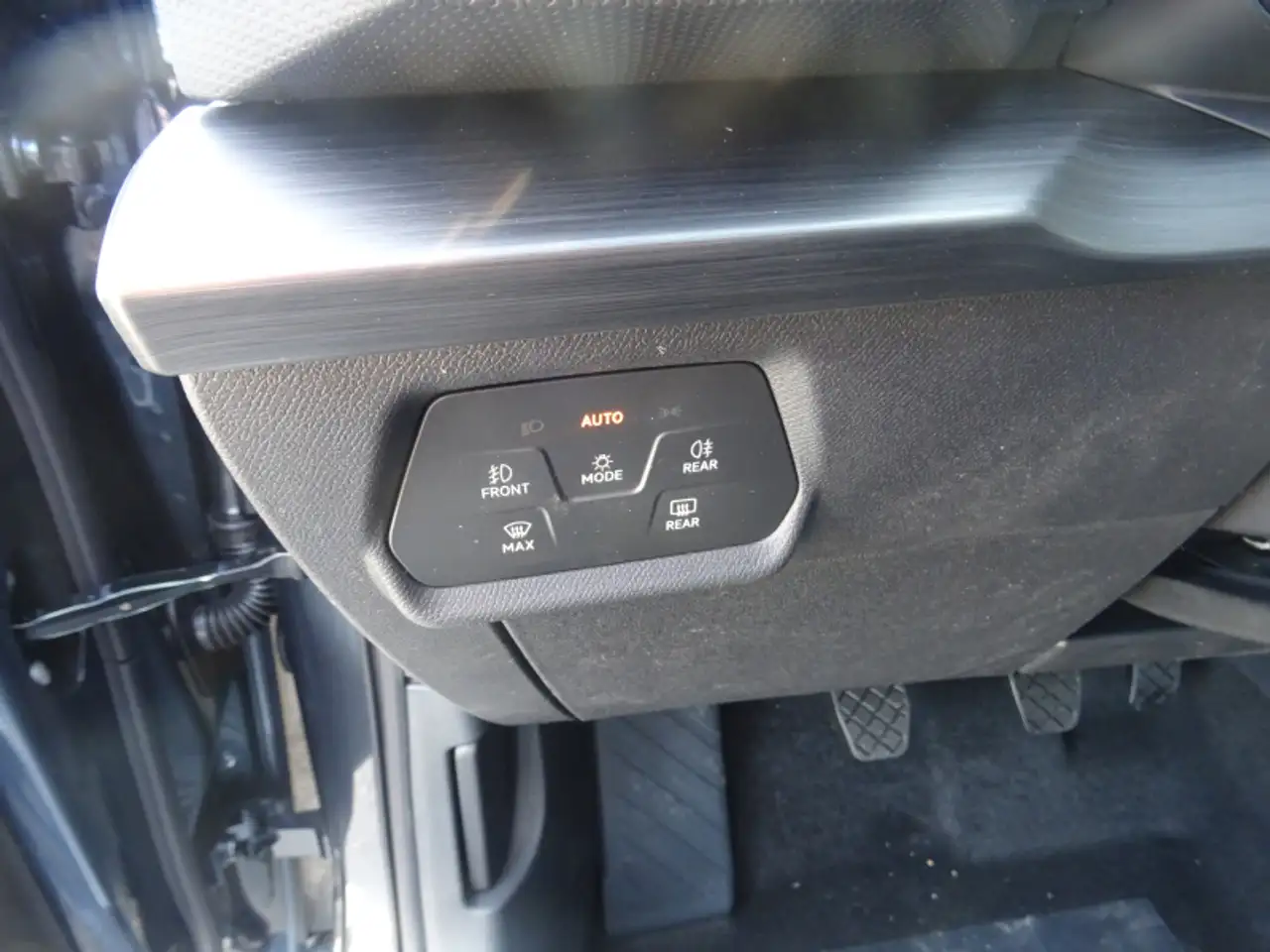 CUPRA Leon Leon 1.5 TSI ACT 150PS Navi ACC Sitzheiz. Kamera P — Galerie du véhicule 12