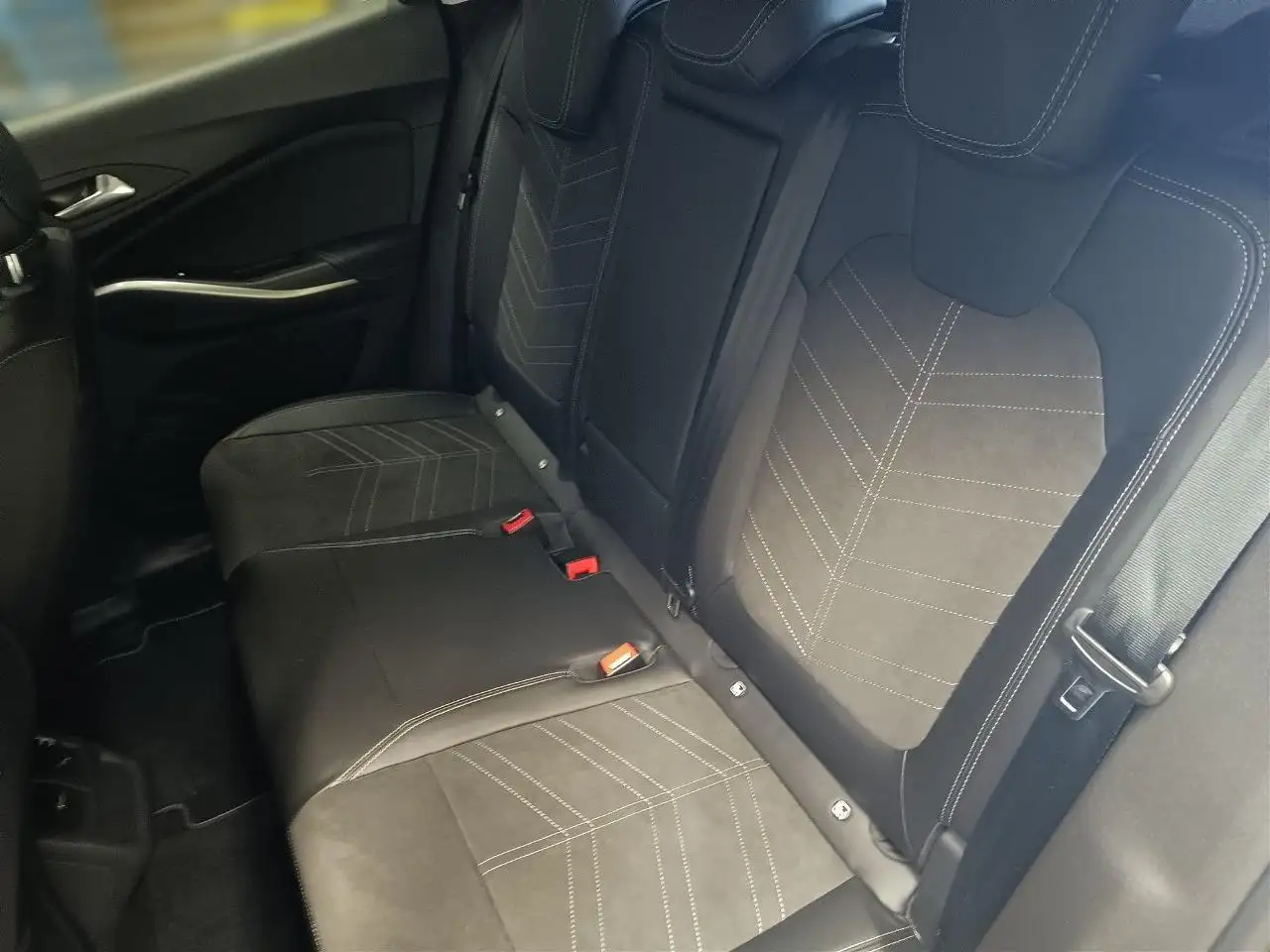 Opel Grandland Grandland 1.6 PHEV Ultimate Navi Matrix ACC 360° — Vehicle gallery 11