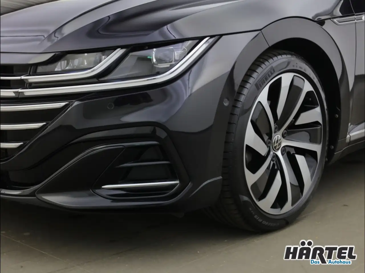 Volkswagen Arteon SHOOTING BRAKE R-LINE 2.0 TSI DSG Bluetooth — Vehicle gallery 4