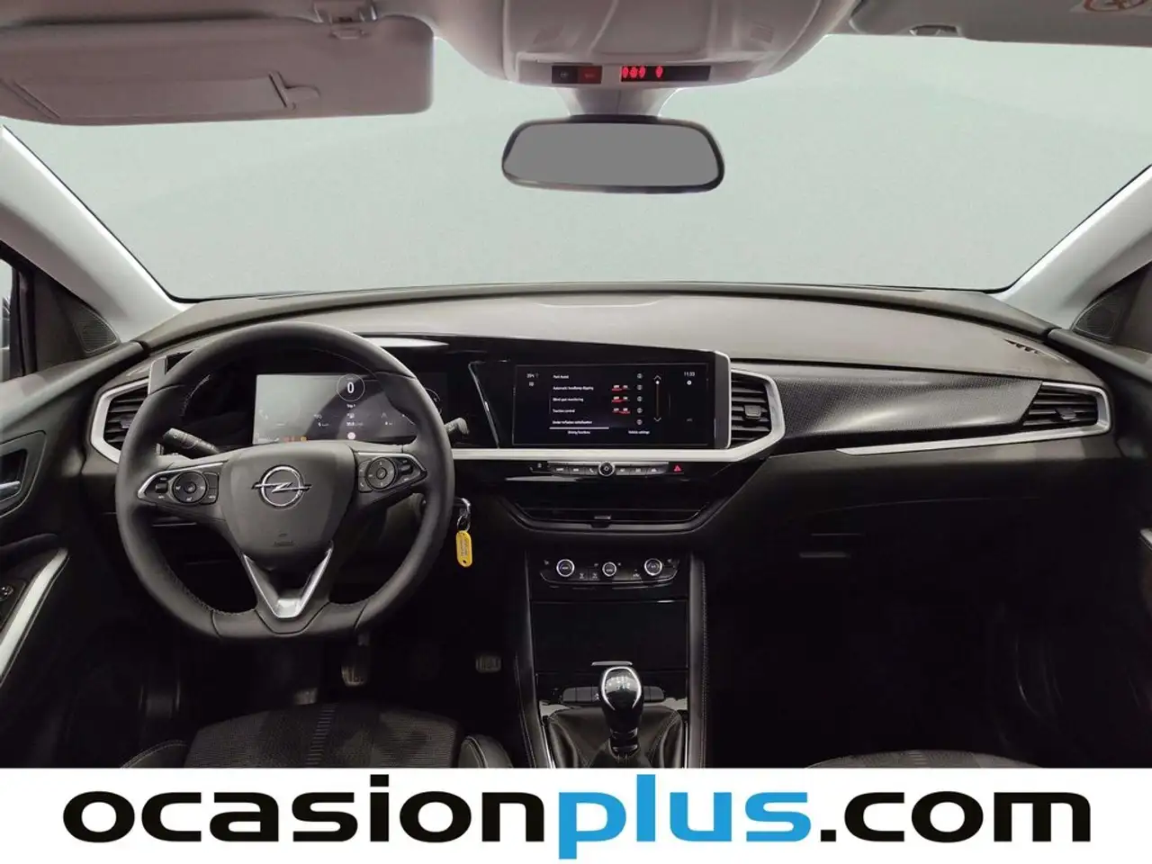 Opel Grandland 1.2T S&S GS 130 — معرض صور السيارة 6