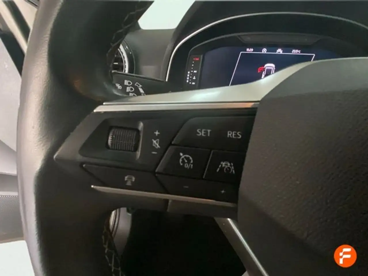 SEAT Arona 1.5 EcoTSI S&S Special Edition DSG7 150 — معرض صور السيارة 20