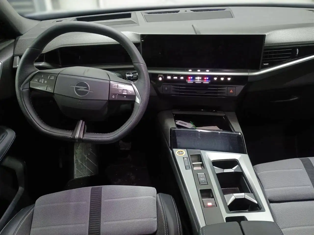 Opel Grandland B 1.2 Hybrid "GS" - Ehem. UPE: 49.370,00 € — Galerie du véhicule 8