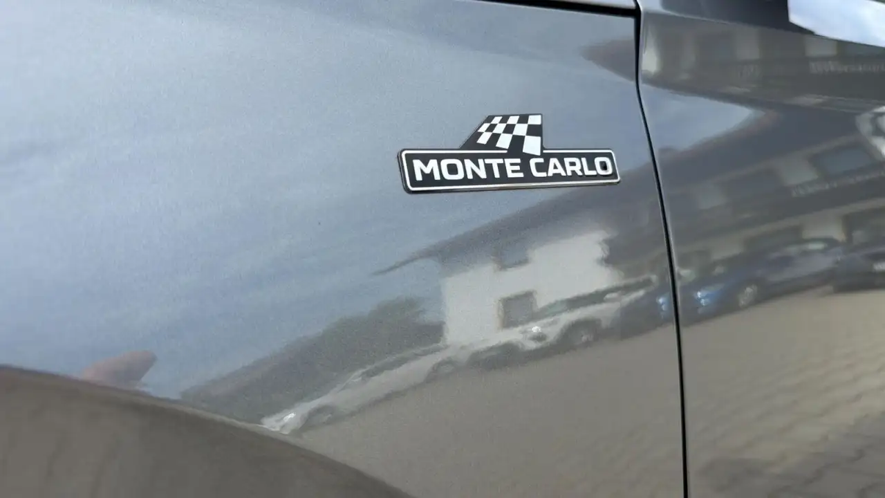Skoda Kamiq Monte Carlo MATRIX PANO ALU SHZ — Galerie du véhicule 25
