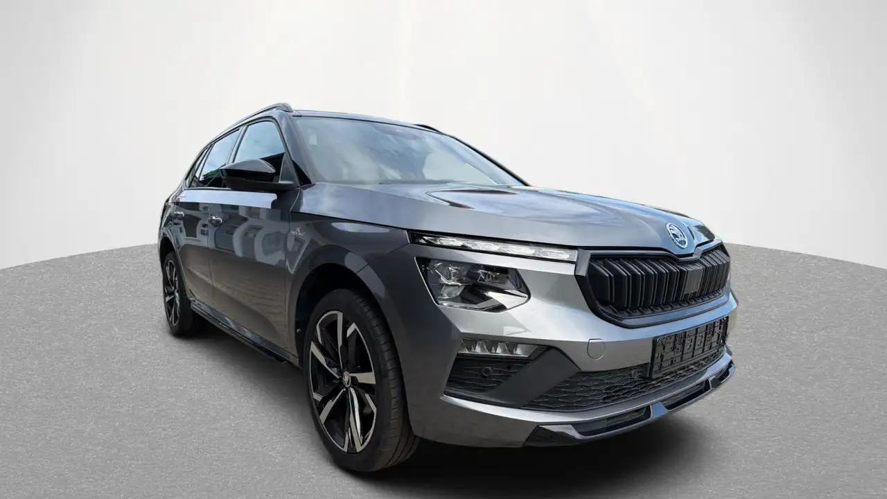 Skoda Kamiq Monte Carlo MATRIX PANO ALU SHZ — Galerie du véhicule 7