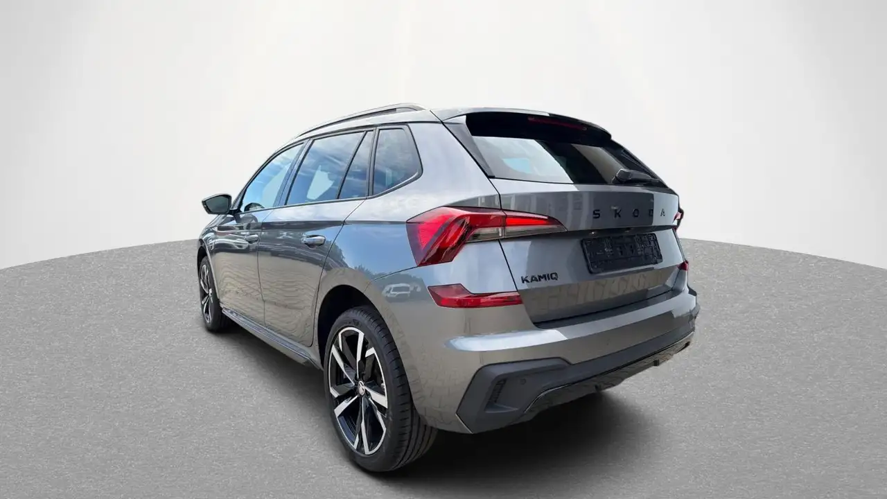 Skoda Kamiq Monte Carlo MATRIX PANO ALU SHZ — Galerie du véhicule 3