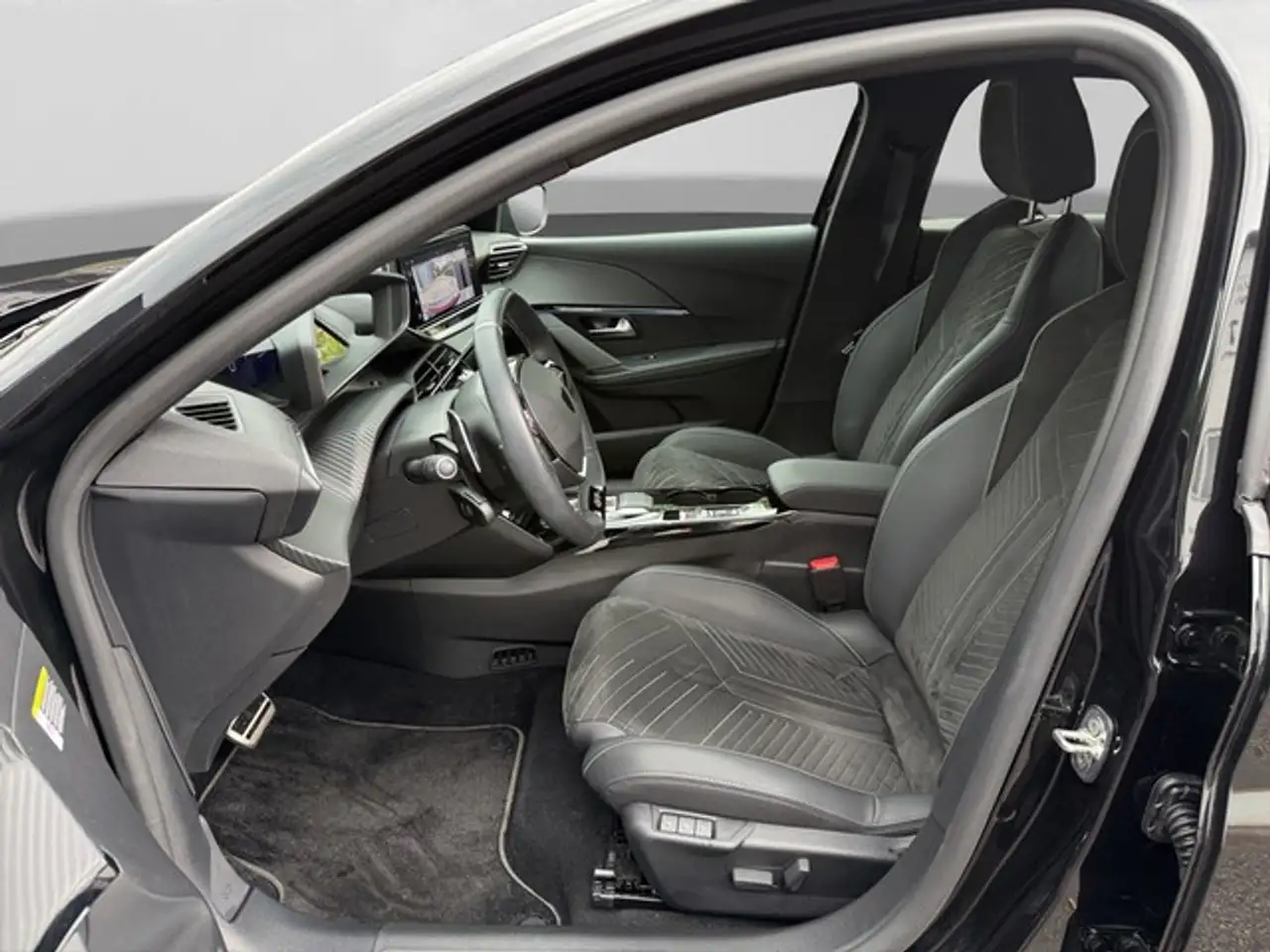 Peugeot 208 Hybrid 100 GT NAVI PDC KAMERA SHZ KLIMAAT LED — معرض صور السيارة 8