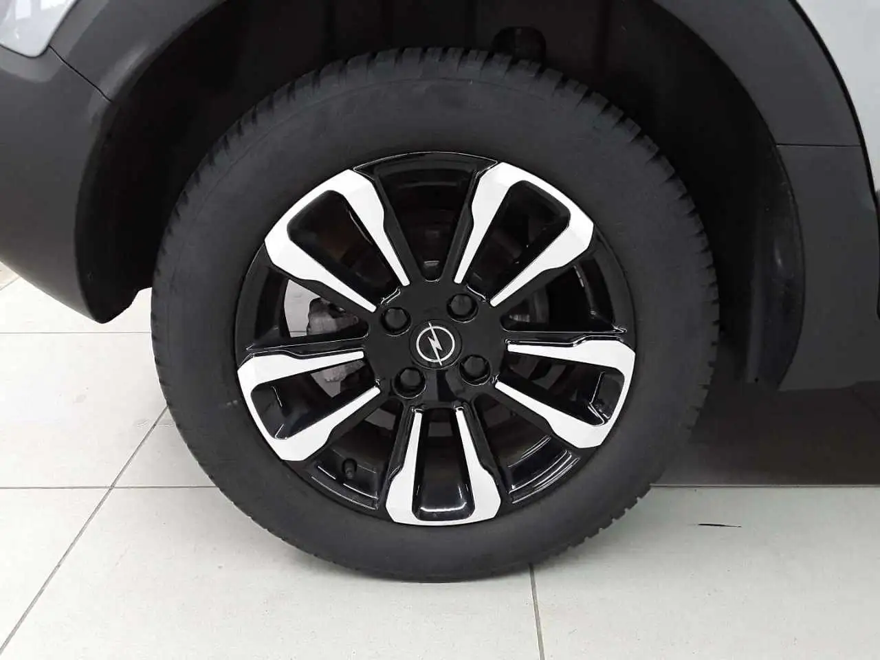 Opel Crossland Crossland 1.2 Aut. EleganceP LED KomfP — معرض صور السيارة 18