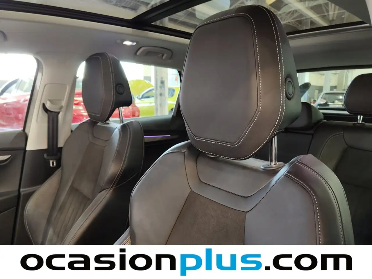 Skoda Karoq 1.5 TSI Design ACT DSG 110KW — معرض صور السيارة 6