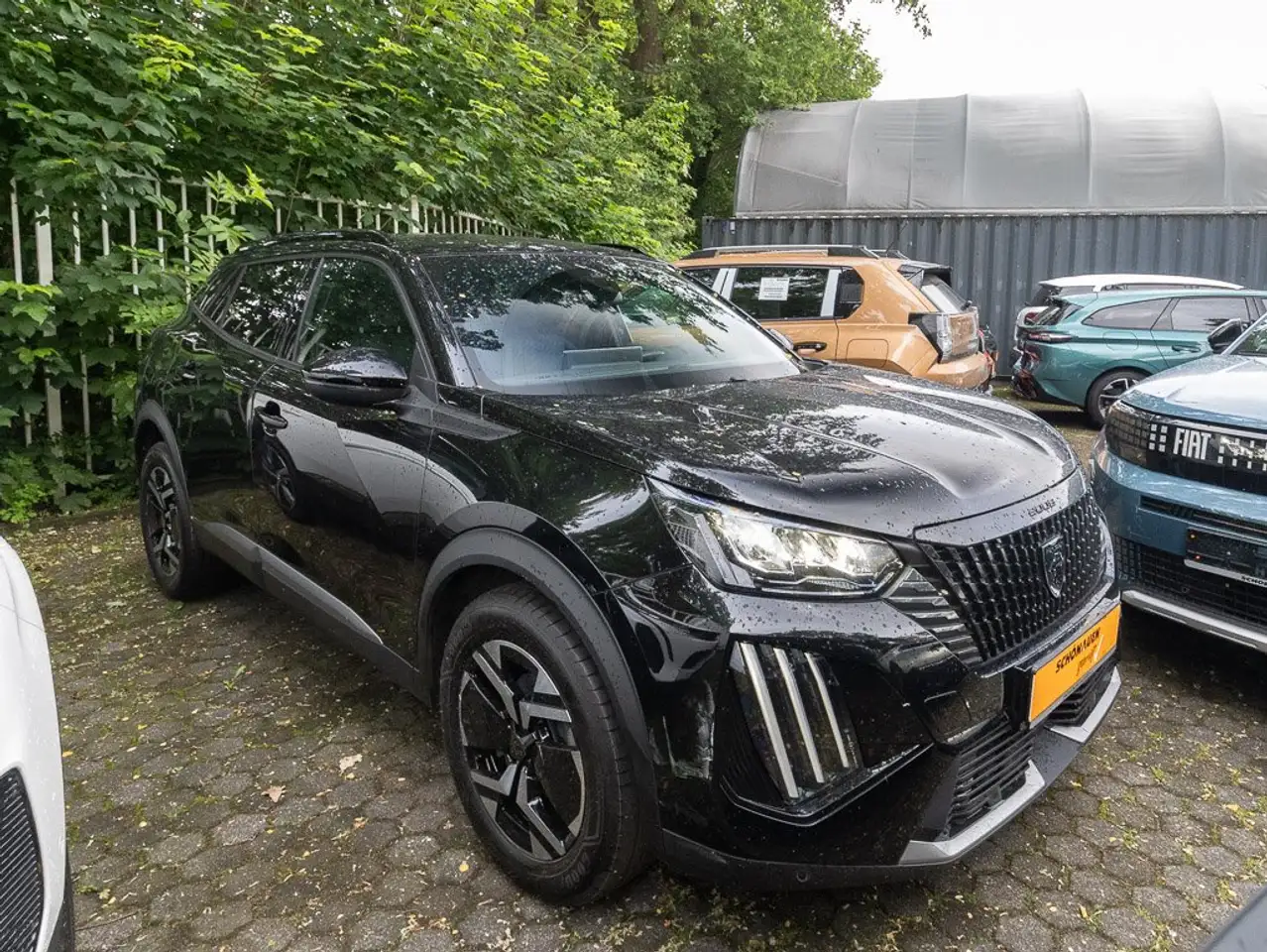 Peugeot 2008 Allure +NAV+RFK360+SHZ+PDZ+CARPLAY+ACC+eFH+ — Vehicle gallery 3