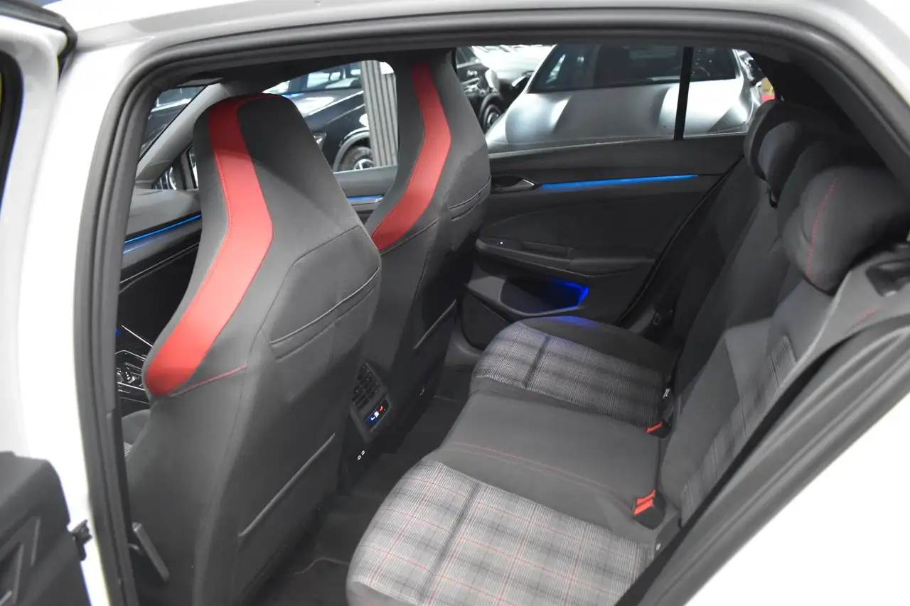 Volkswagen Golf 8 Lim. GTI*LED*SHZ*VIRTUAL*PDC*NAVI* — Vehicle gallery 12