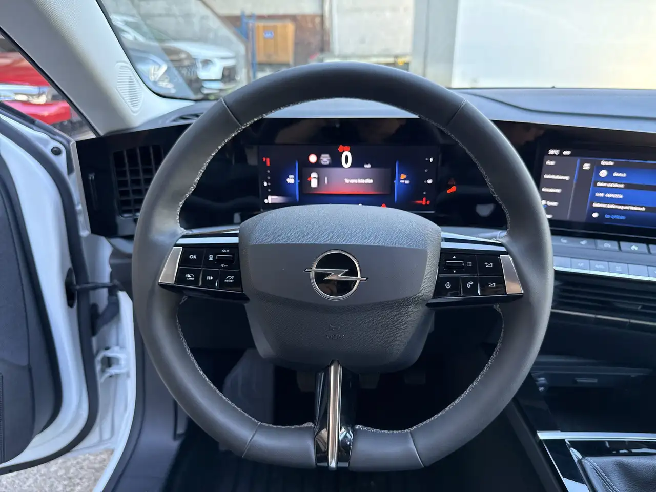 Opel Astra 1.2 Enjoy LED+Fernlichtass.+Kam.+BT+Temp — Galería del vehículo 8