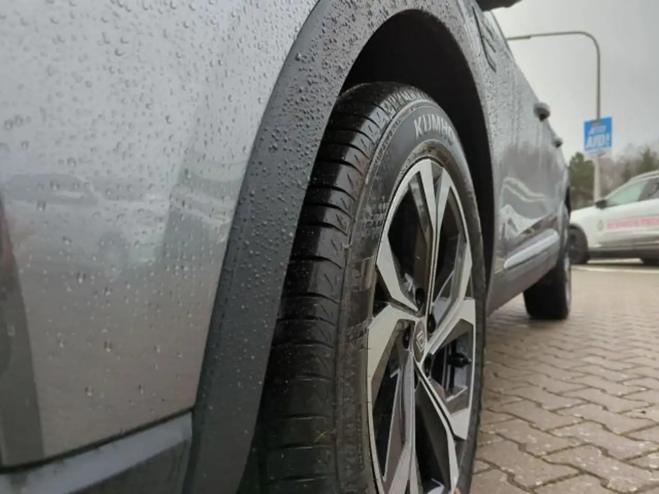 Renault Arkana Techno 140 Autom. *Comfort-, City-Paket* — معرض صور السيارة 6