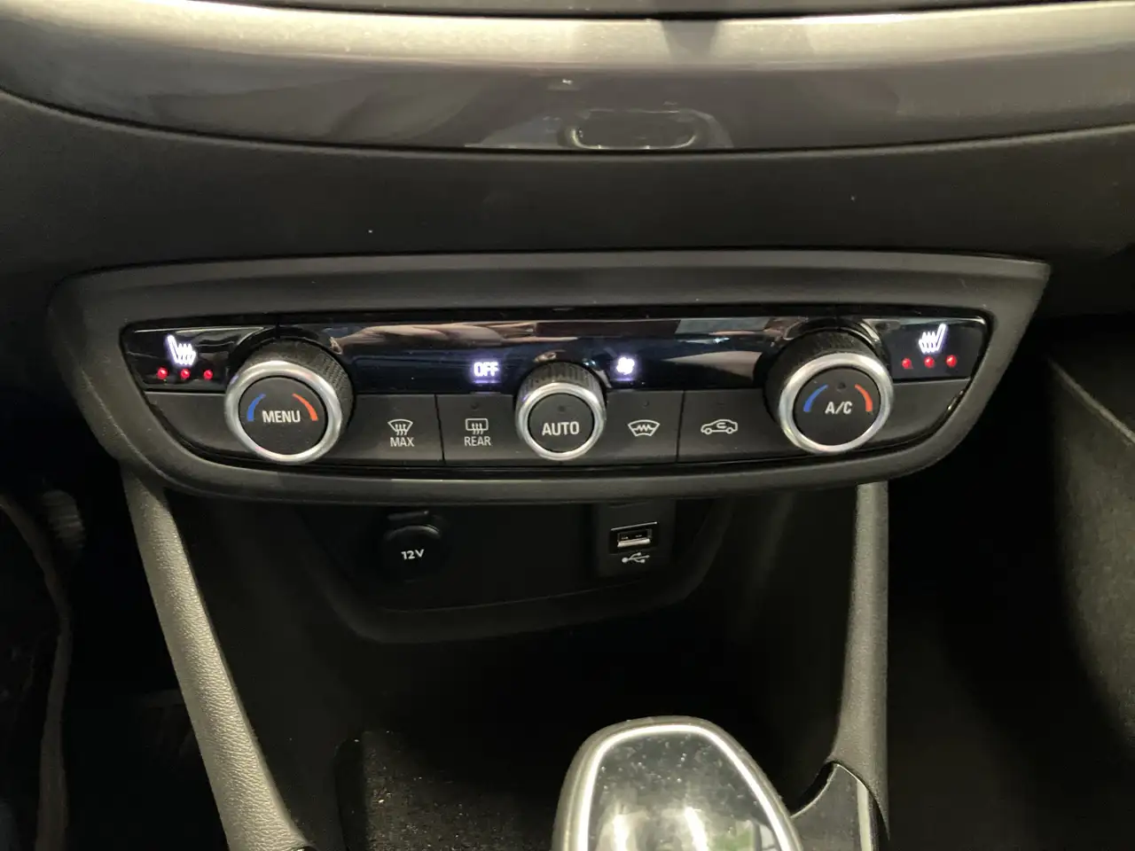 Opel Crossland 1.2 Turbo ElegancePaket LED+Nav+SHZ+Kam — Vehicle gallery 12