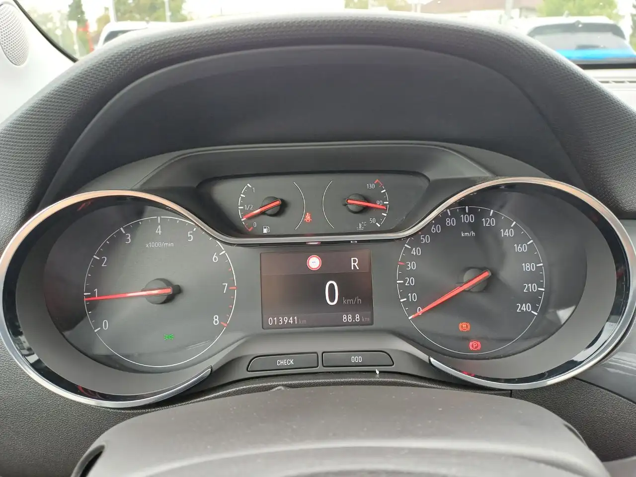 Opel Crossland 1.2 Turbo Elegance Paket 2xKlima AUT — معرض صور السيارة 25
