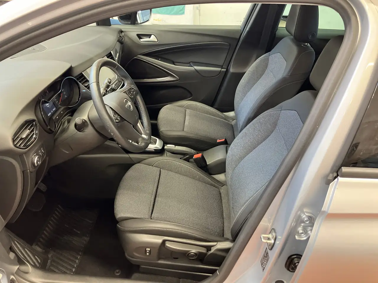 Opel Crossland 1.2 Turbo ElegancePaket LED+Nav+SHZ+Kam — معرض صور السيارة 7
