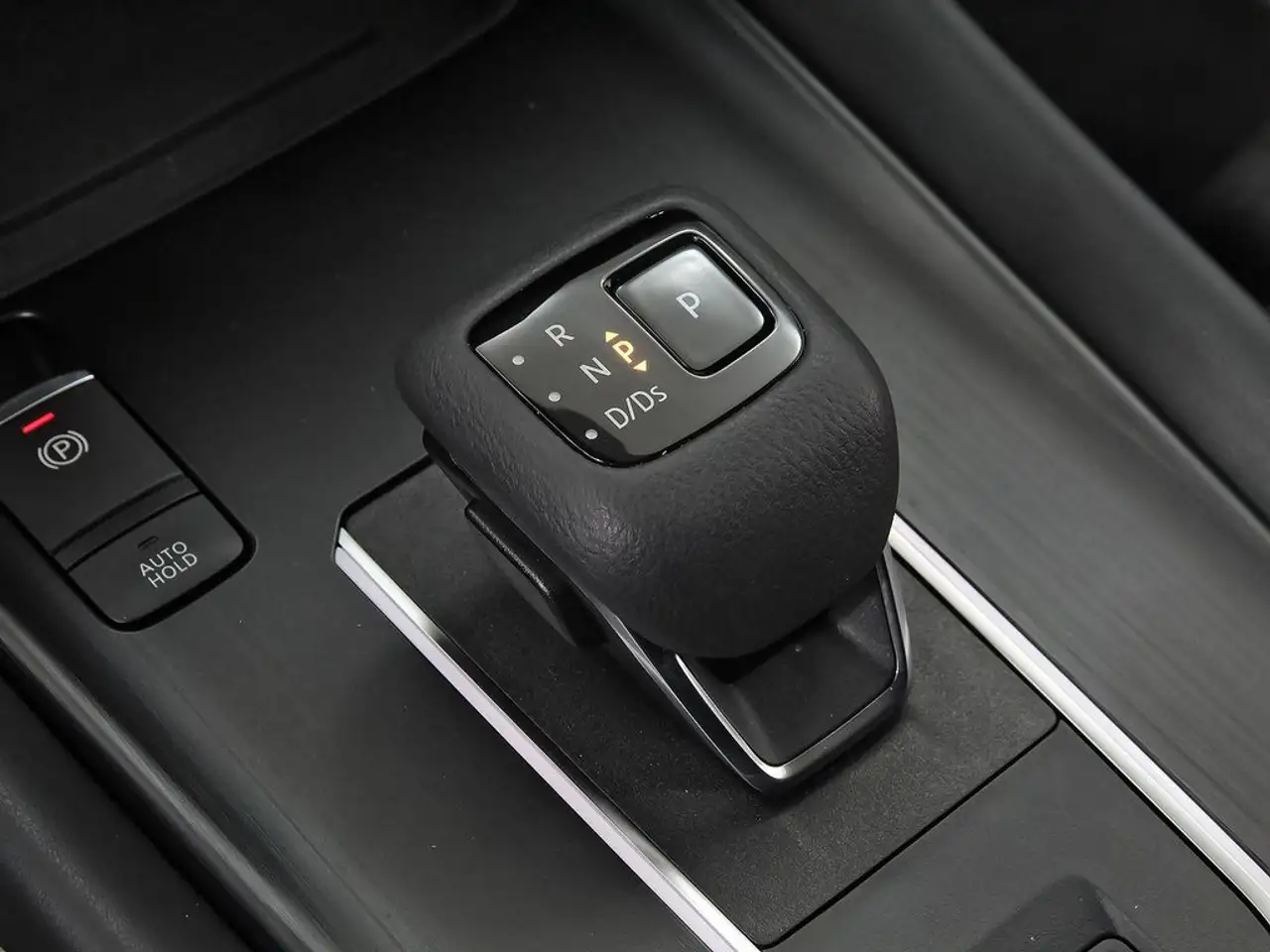 Nissan Qashqai DIG-T 116kW Xtronic N-Connecta — Vehicle gallery 29