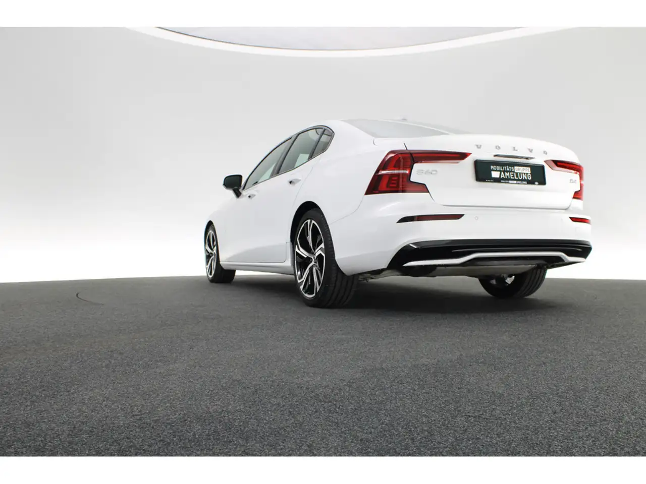 Volvo S60 B4 Plus Dark PDC SHZ MEMORY KAMERA LED — Vehicle gallery 12
