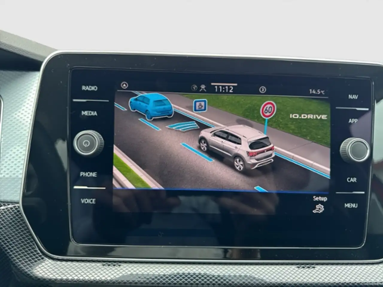 Volkswagen T-Cross LIFE 1.0 TSI EINPARKHILFE ACC LED NAVI APP-CON KL — Vehicle gallery 22