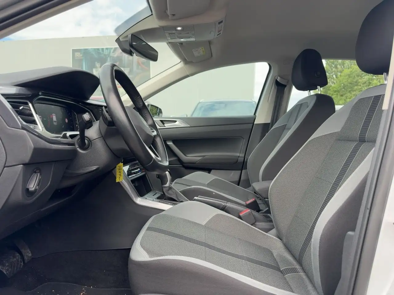 Volkswagen Polo 1.0 TSI Style DSG Navi LED IQ Paket — Galerie du véhicule 7
