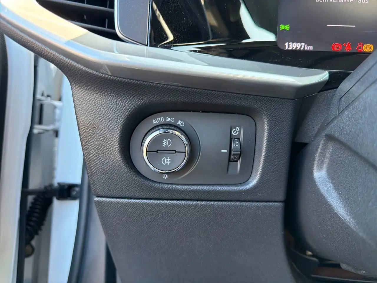 Opel Mokka GS Hybrid NAVI/SHZ/LHZ/180°RFK/TWA/ACC — معرض صور السيارة 25