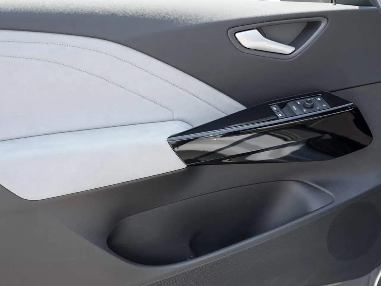 Volkswagen ID.3 Pro MOVE /Navi/LED/ACC/RFK/DAB+ — Galerie du véhicule 21