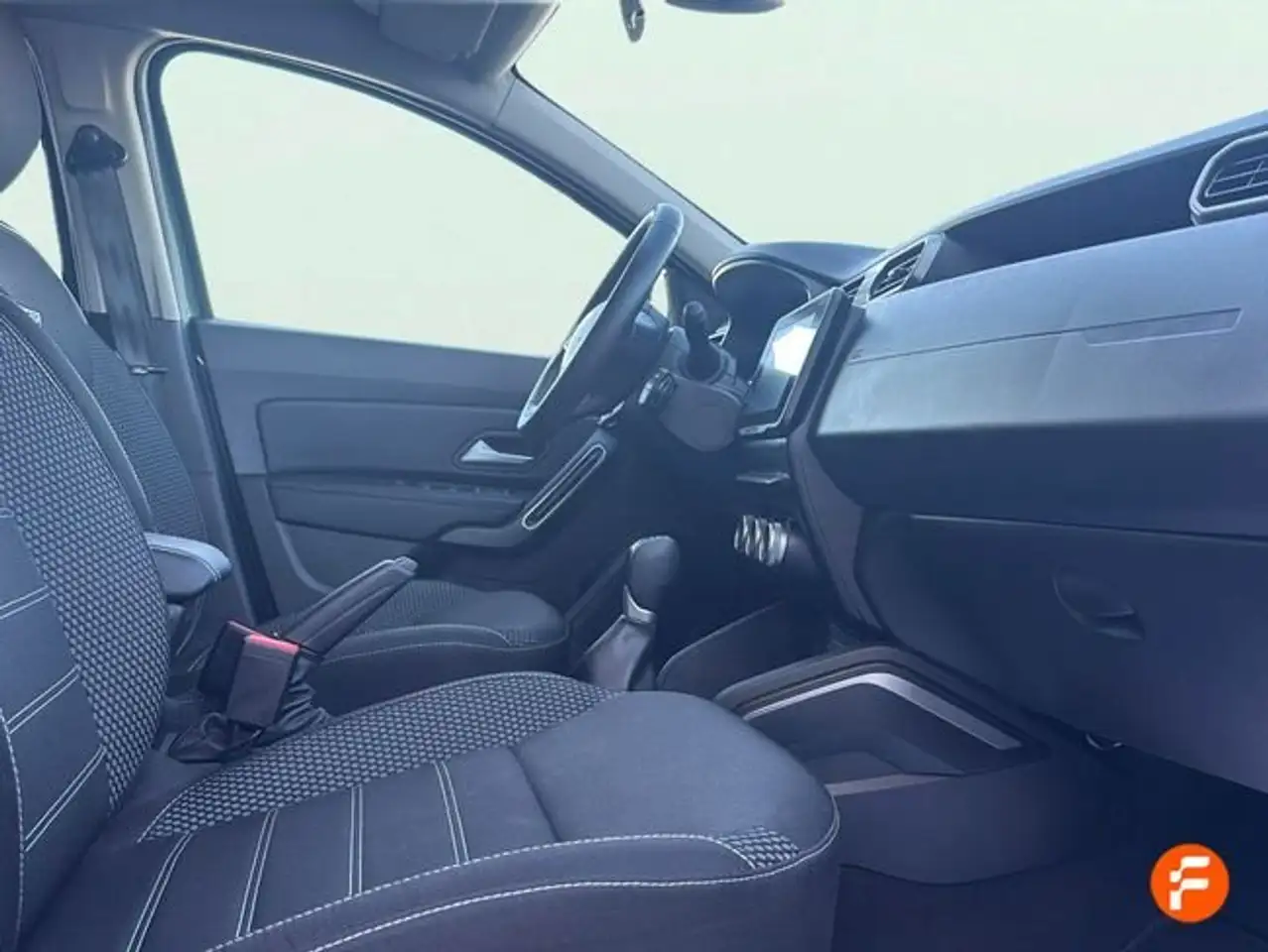 Dacia Duster 1.3 TCe Extreme EDC 4x2 110kW — معرض صور السيارة 15