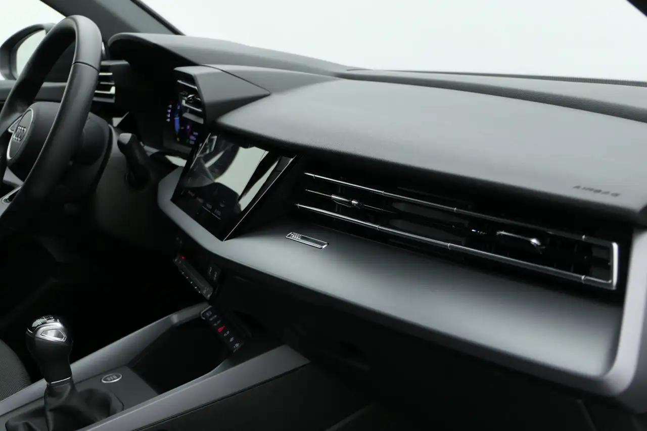 Audi A3 A3 SB 35 TFSI +S-LINE+LED-SW+CARPLAY+VIRTUAL+CAM — Galería del vehículo 31