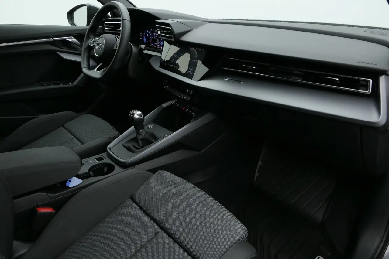 Audi A3 A3 SB 35 TFSI +S-LINE+LED-SW+CARPLAY+VIRTUAL+CAM — Galería del vehículo 30