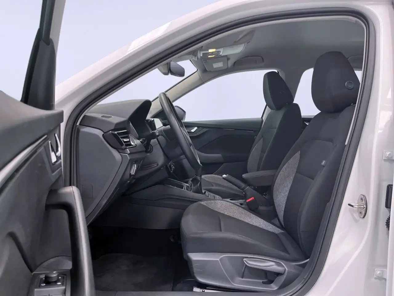 Skoda Kamiq 1.0 TSI Essence 70kW — Galería del vehículo 11
