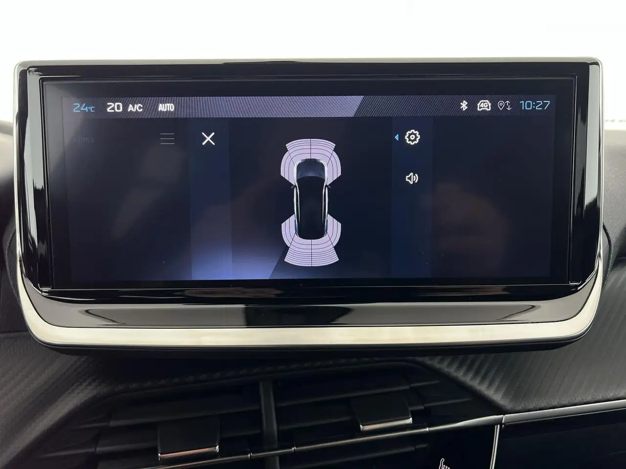 Peugeot 2008 Allure 1.2*SHZ*KLIMA*PDC*uvm — معرض صور السيارة 9