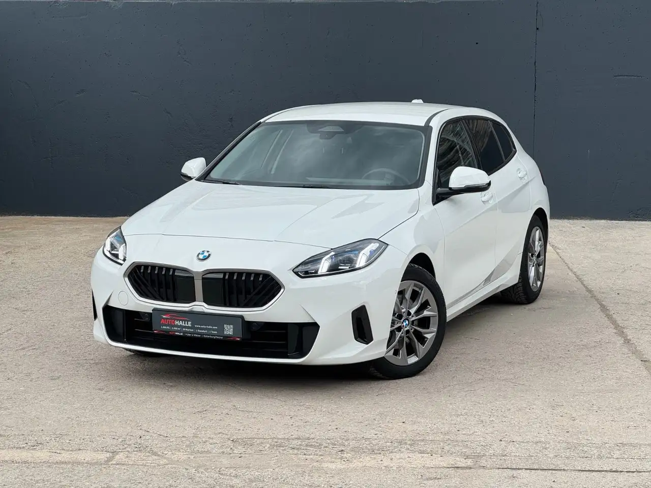 BMW 120 i Aut. Adap. LED CAM SHZ LHZ KZG CarPlay — Rottenburg am Neckar