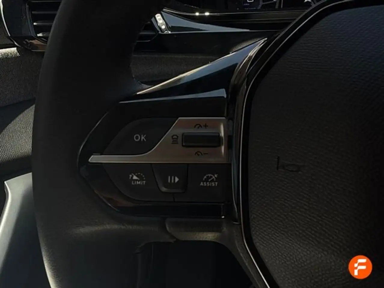 Peugeot 308 1.2 PureTech S&S Allure 130 — Galerie du véhicule 20